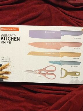 Forging Family Pastel Corrugated Kitchen Knife Set - Multi-Color